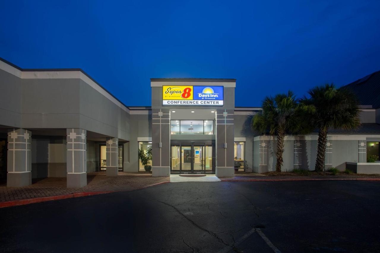 Hotel Super 8 By Wyndham Mobile I-65 Exterior foto